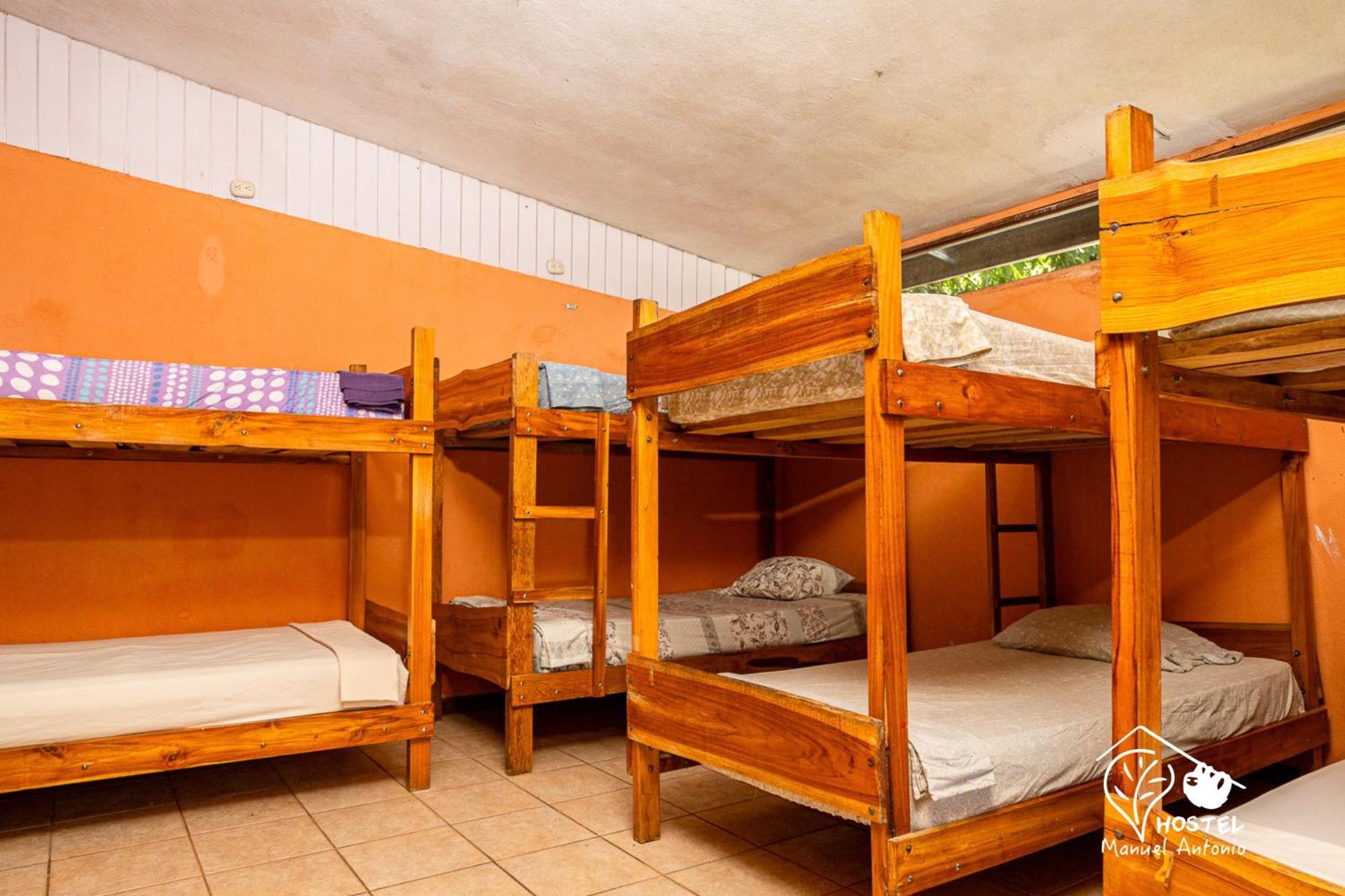Manuel Antonio Hostel Экстерьер фото