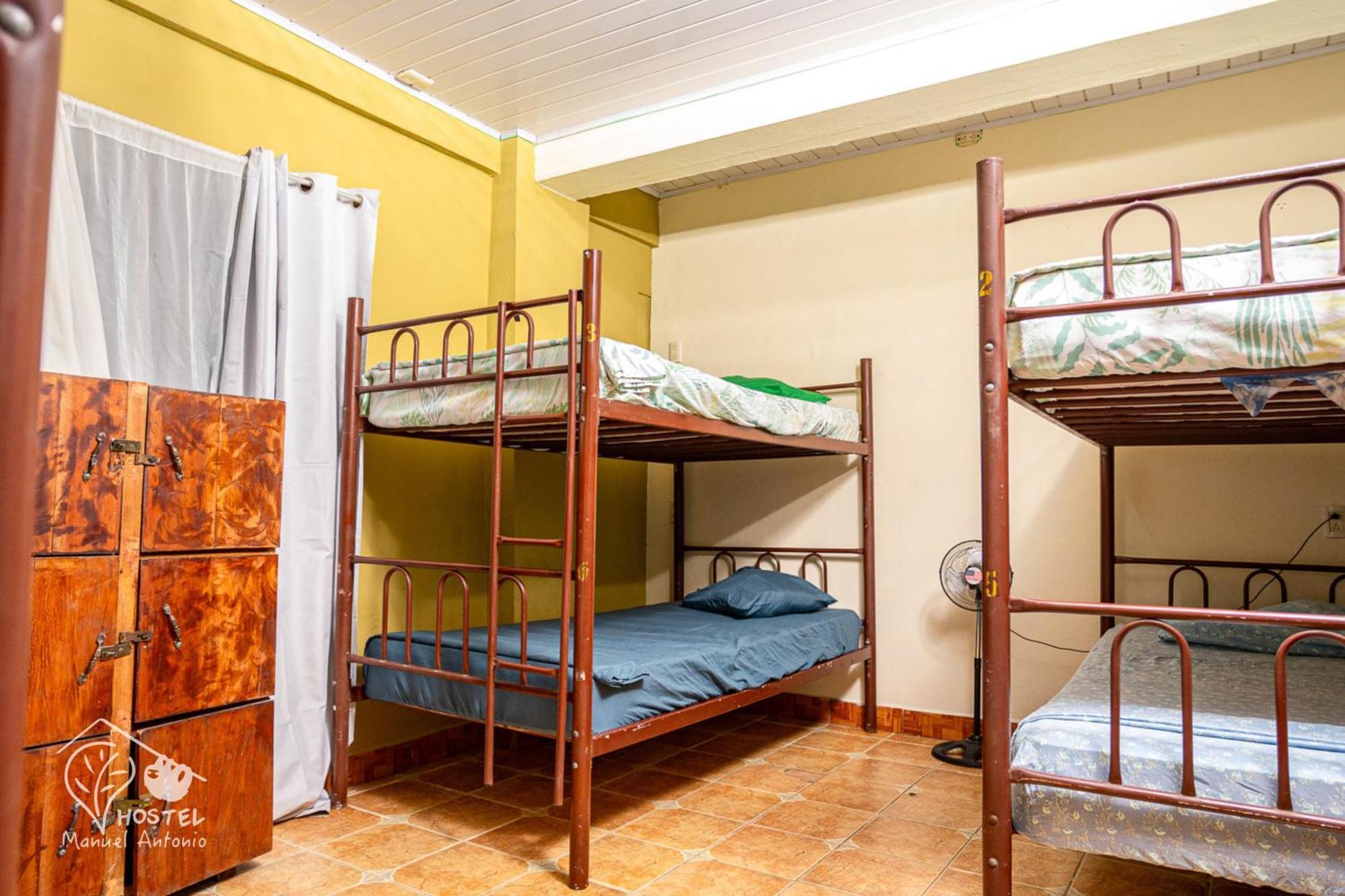 Manuel Antonio Hostel Экстерьер фото