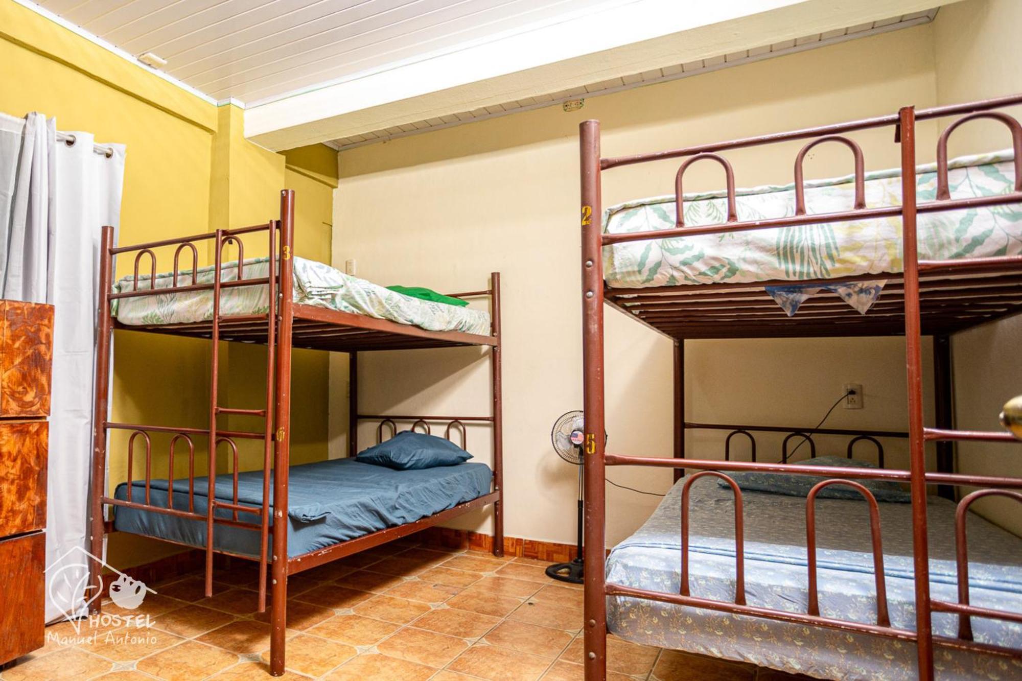 Manuel Antonio Hostel Экстерьер фото