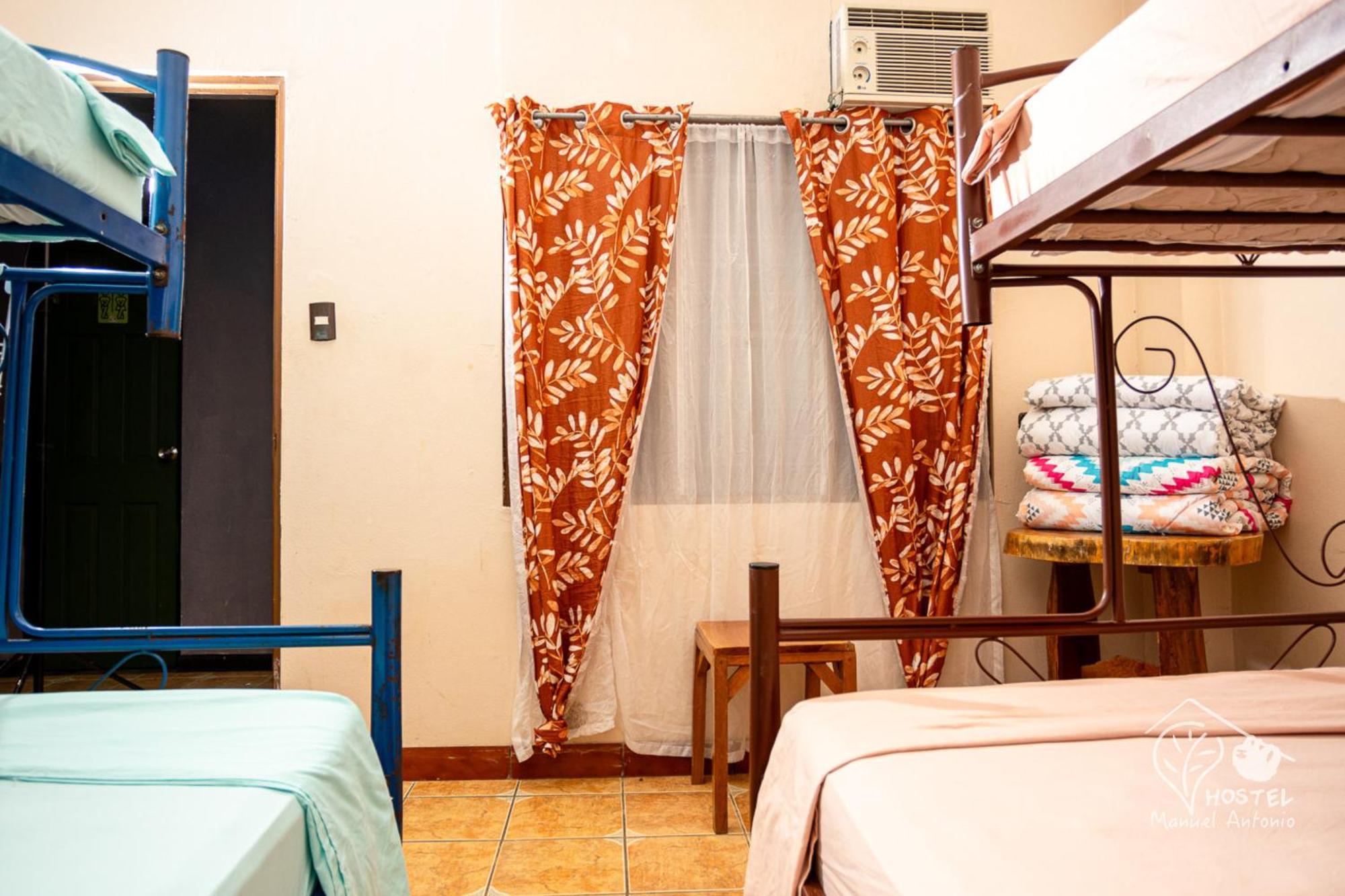 Manuel Antonio Hostel Экстерьер фото