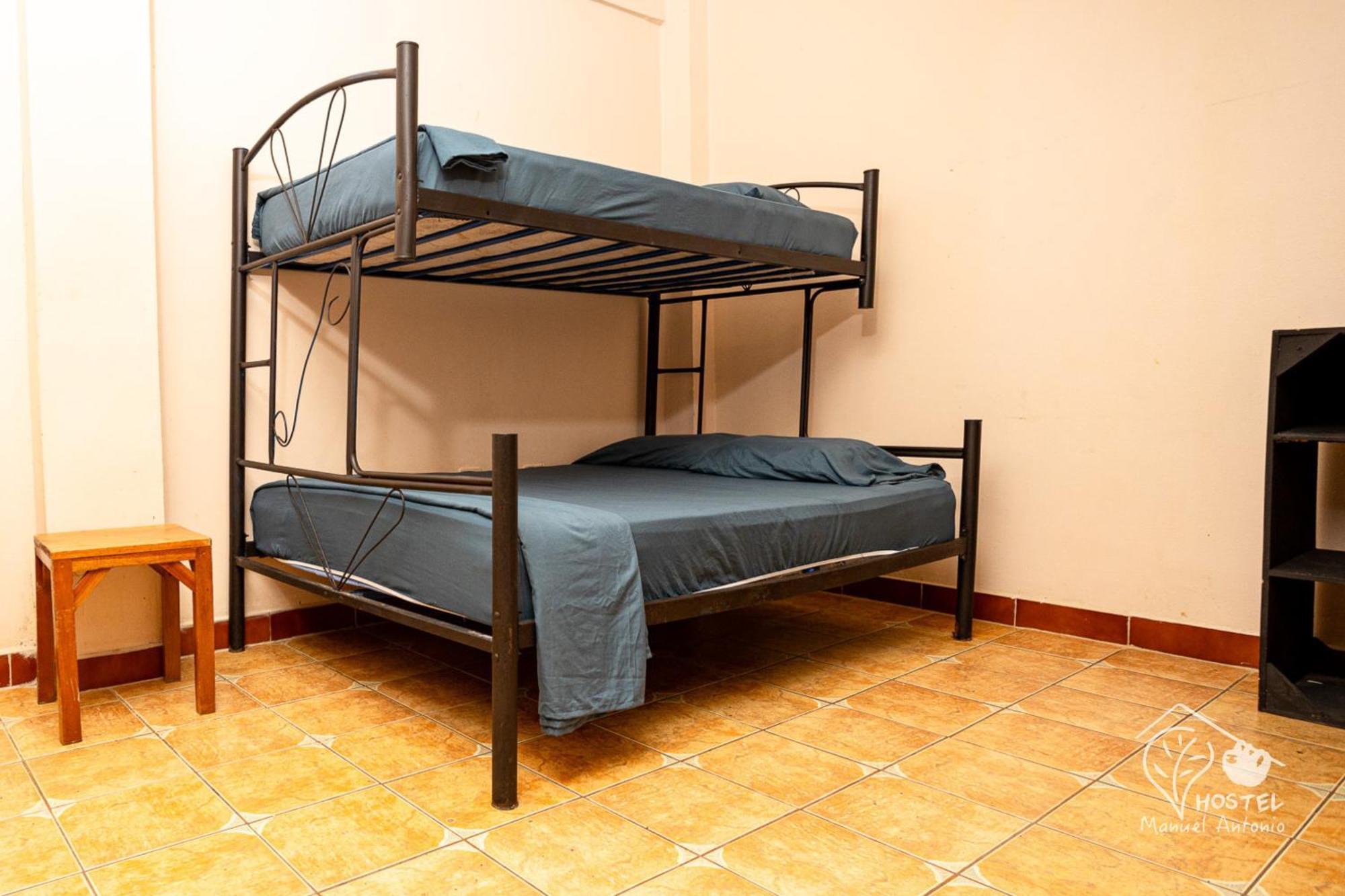 Manuel Antonio Hostel Экстерьер фото
