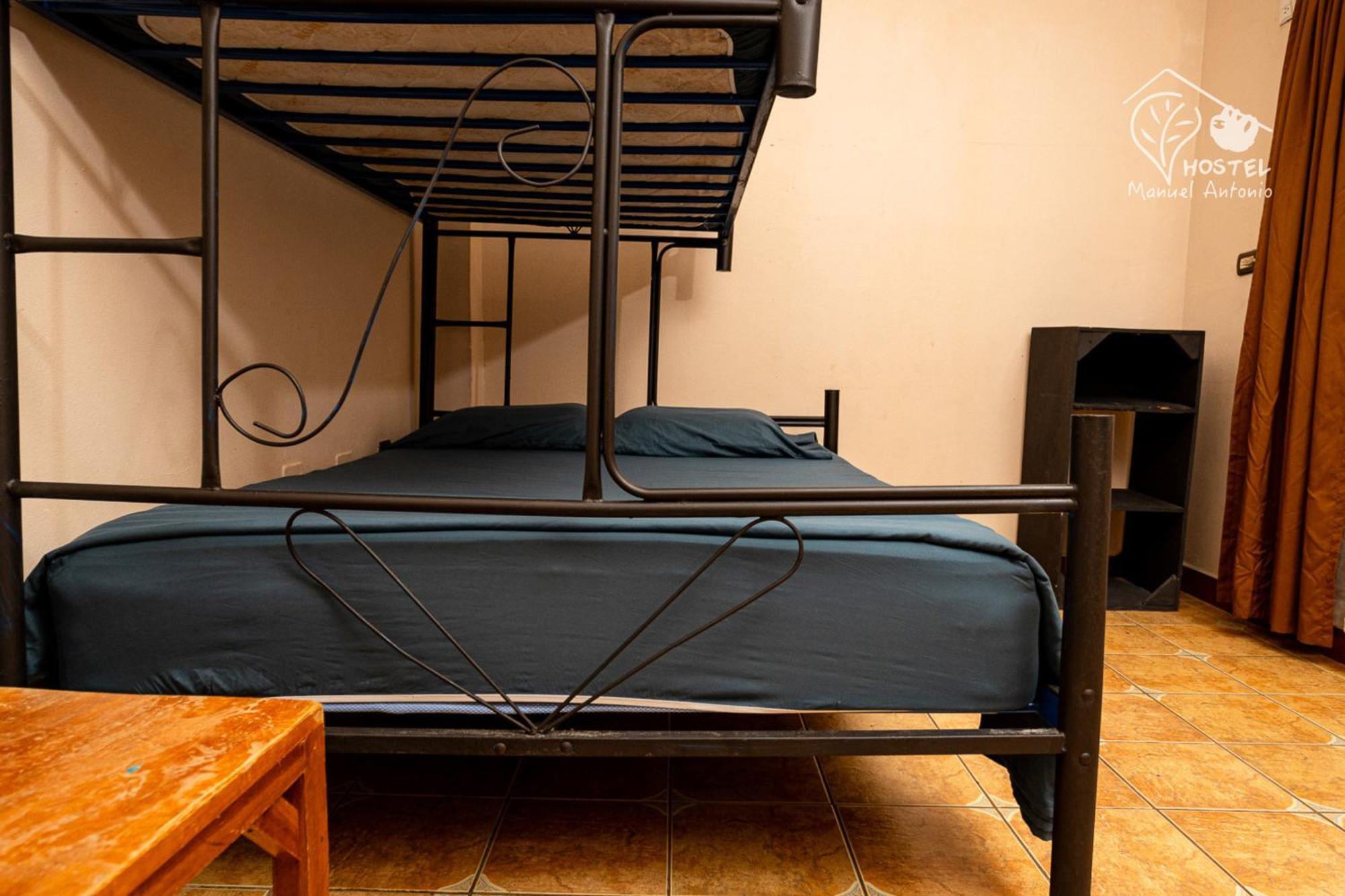 Manuel Antonio Hostel Экстерьер фото