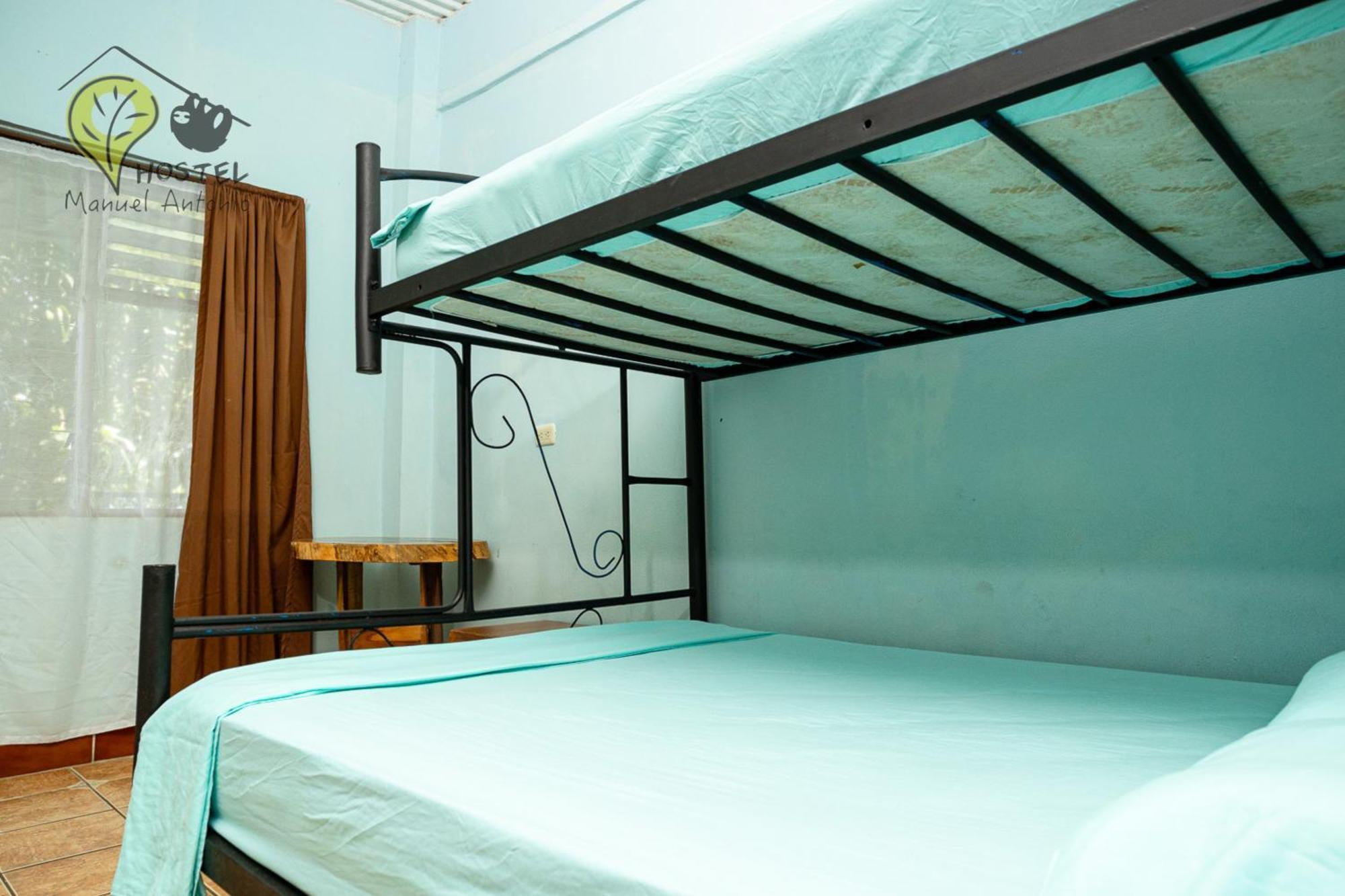 Manuel Antonio Hostel Экстерьер фото